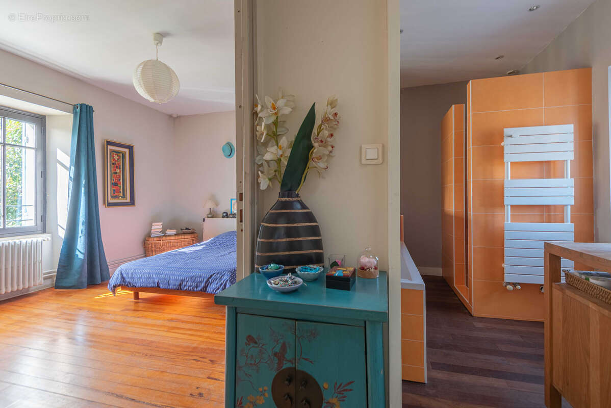 Maison à CAMBLANES-ET-MEYNAC