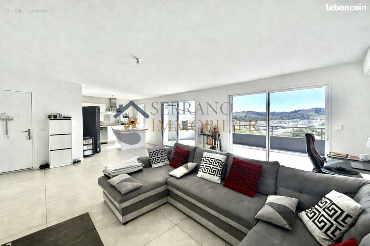Appartement à CHATEAURENARD