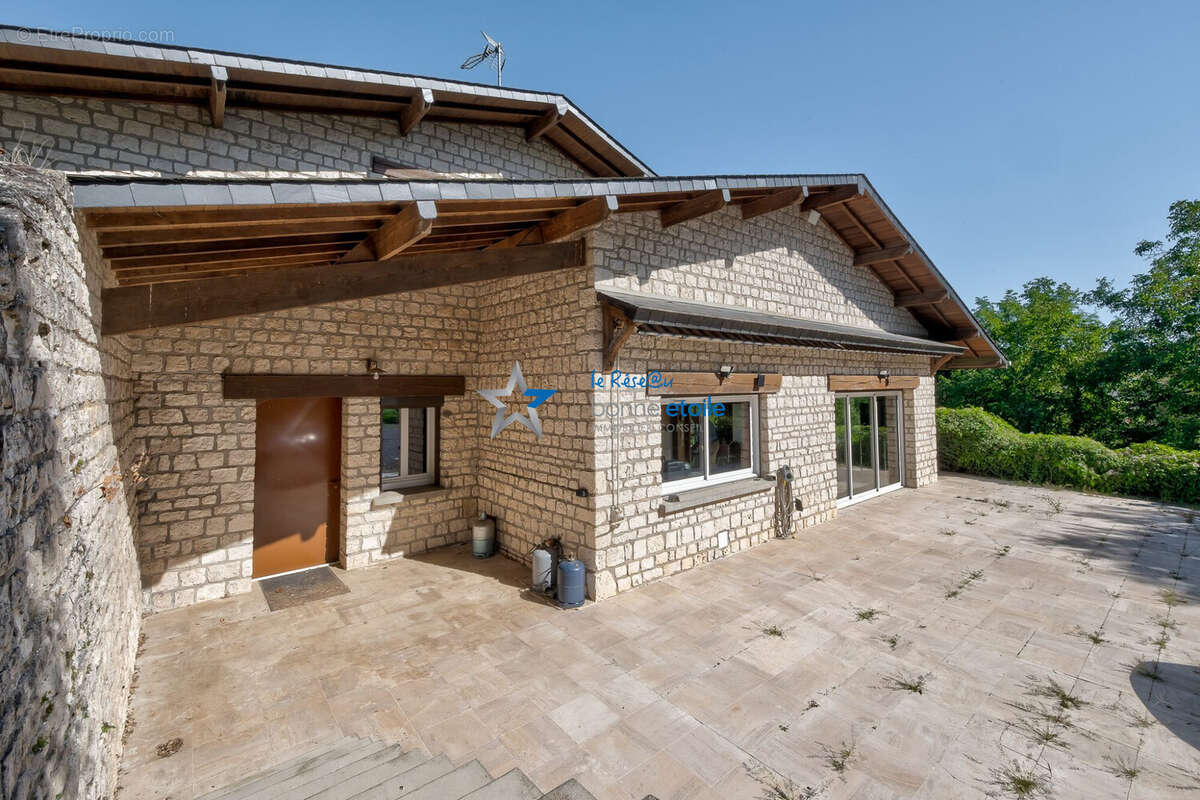Maison à AUTRUY-SUR-JUINE