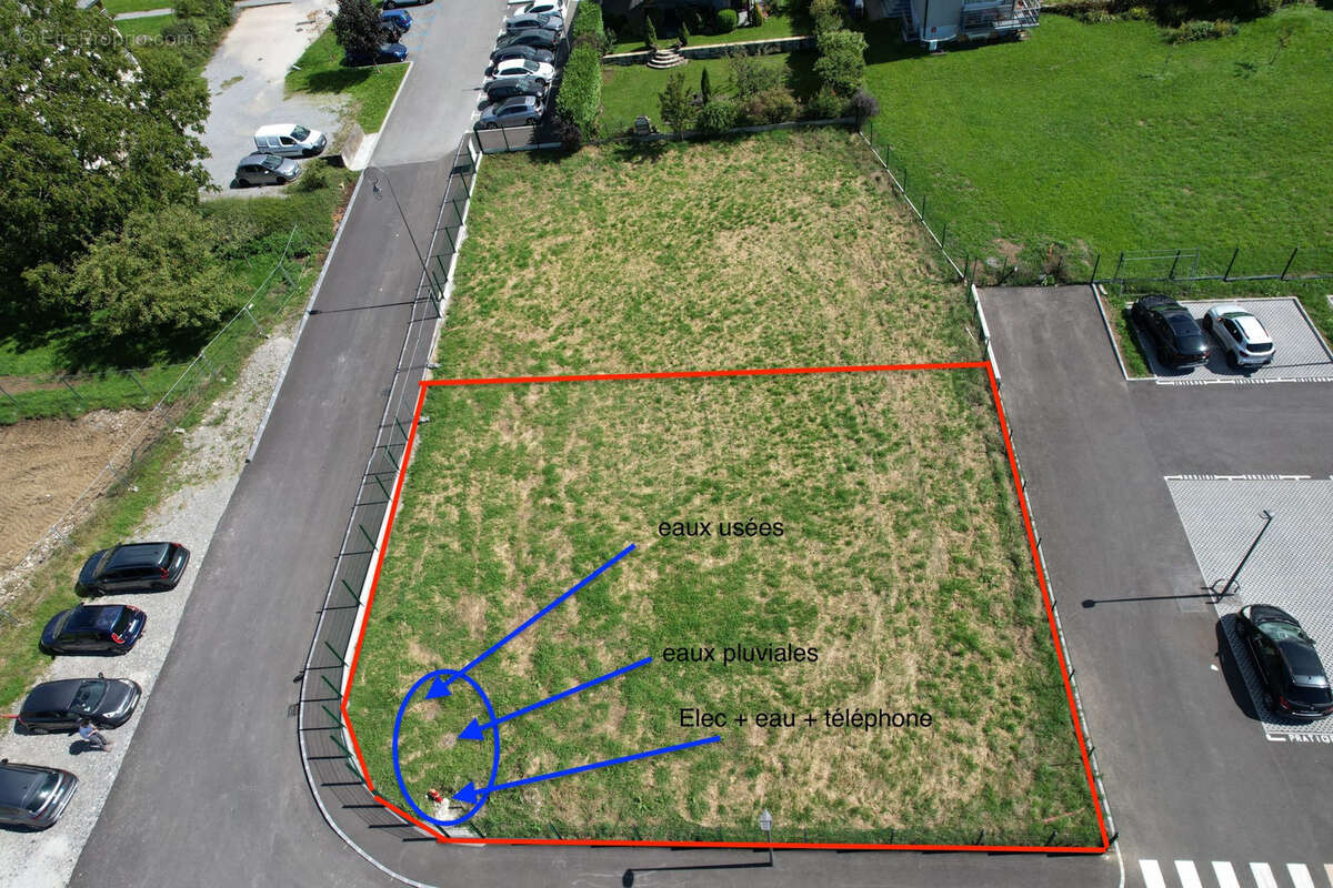 Terrain à VIUZ-EN-SALLAZ