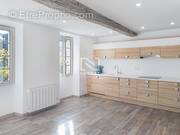 Appartement à TOURRETTES