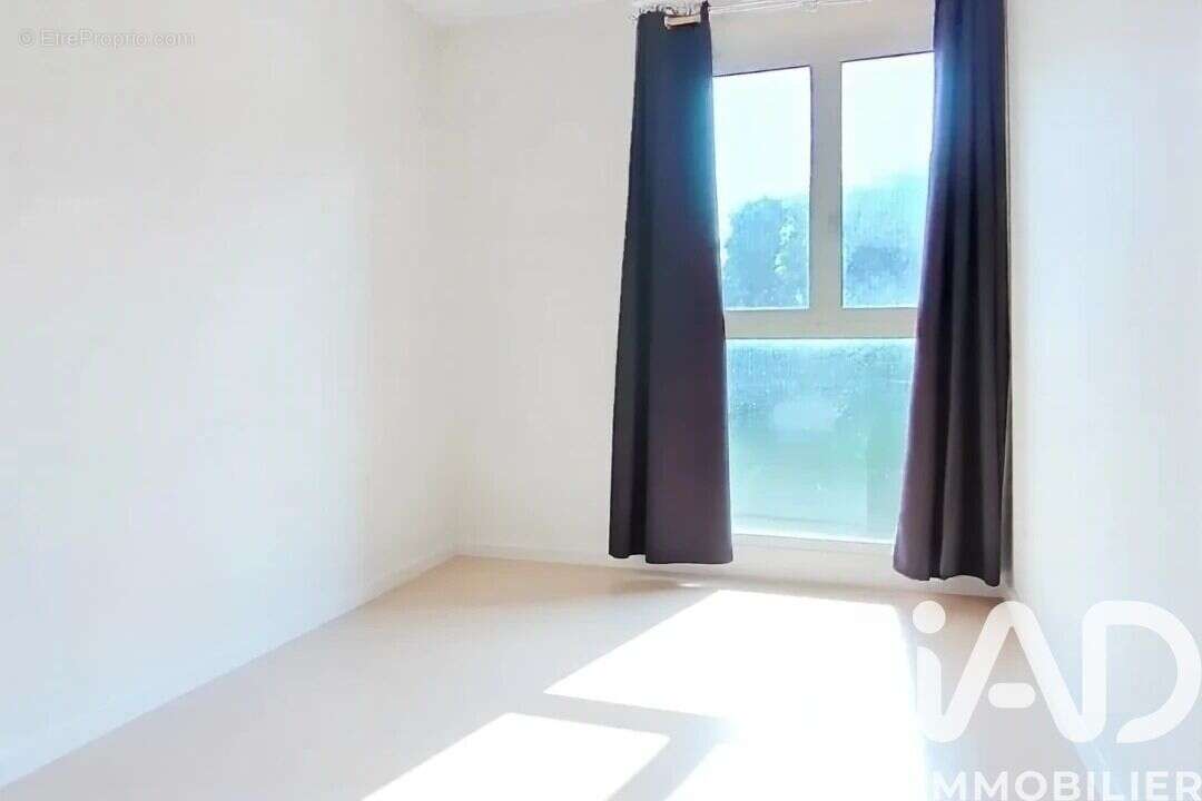 Photo 9 - Appartement à CHOISY-LE-ROI