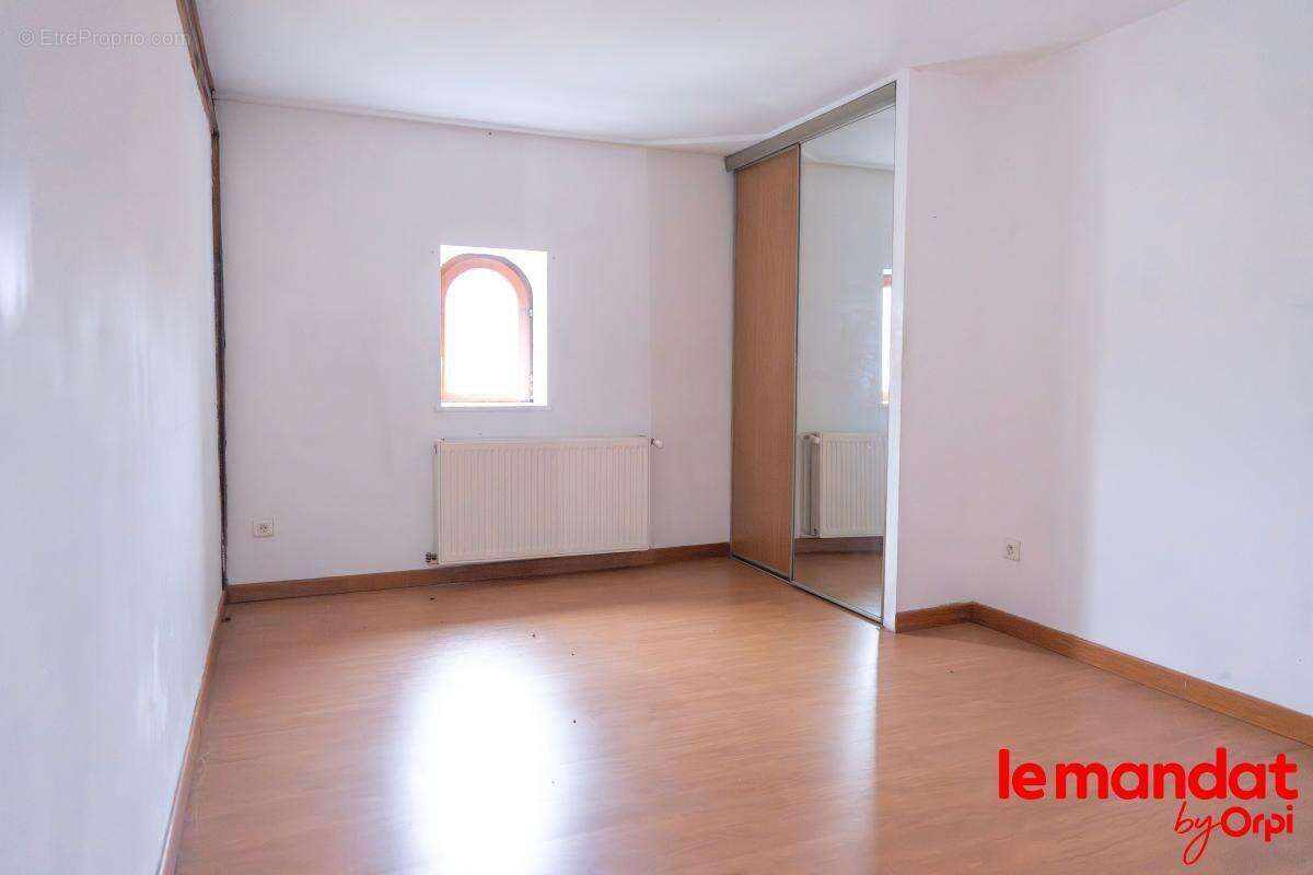 Appartement à NOUZONVILLE