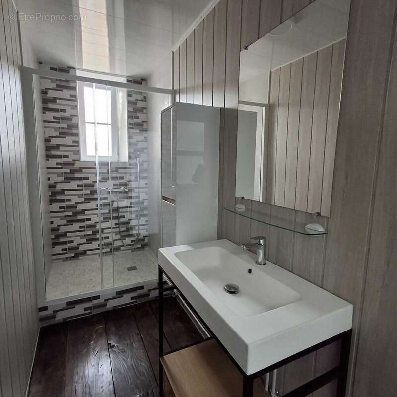 Maison 73 m² à Chasseneuil-Sur-Bonnieure  - photo 9
