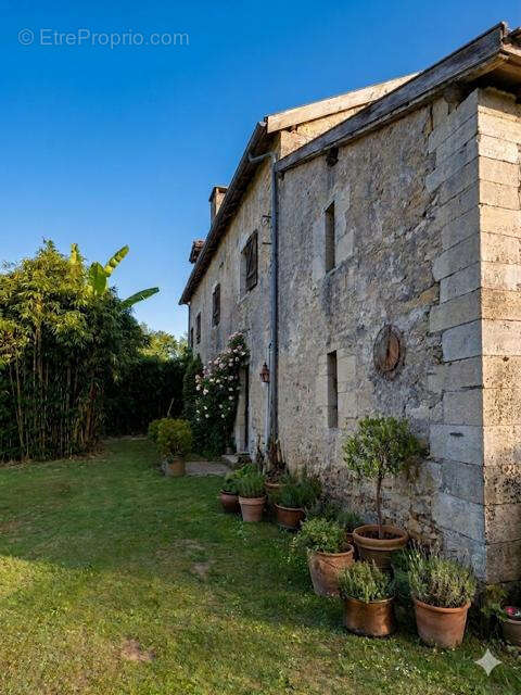 Maison à BIAUDOS