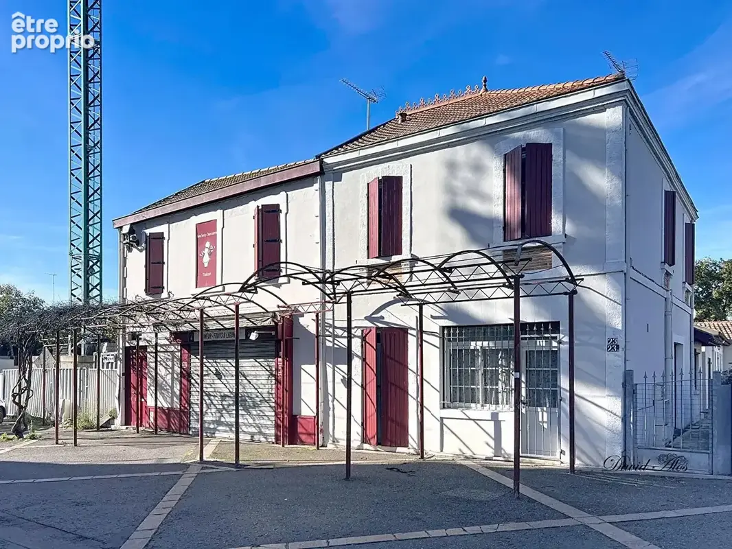 Commerce à PARENTIS-EN-BORN