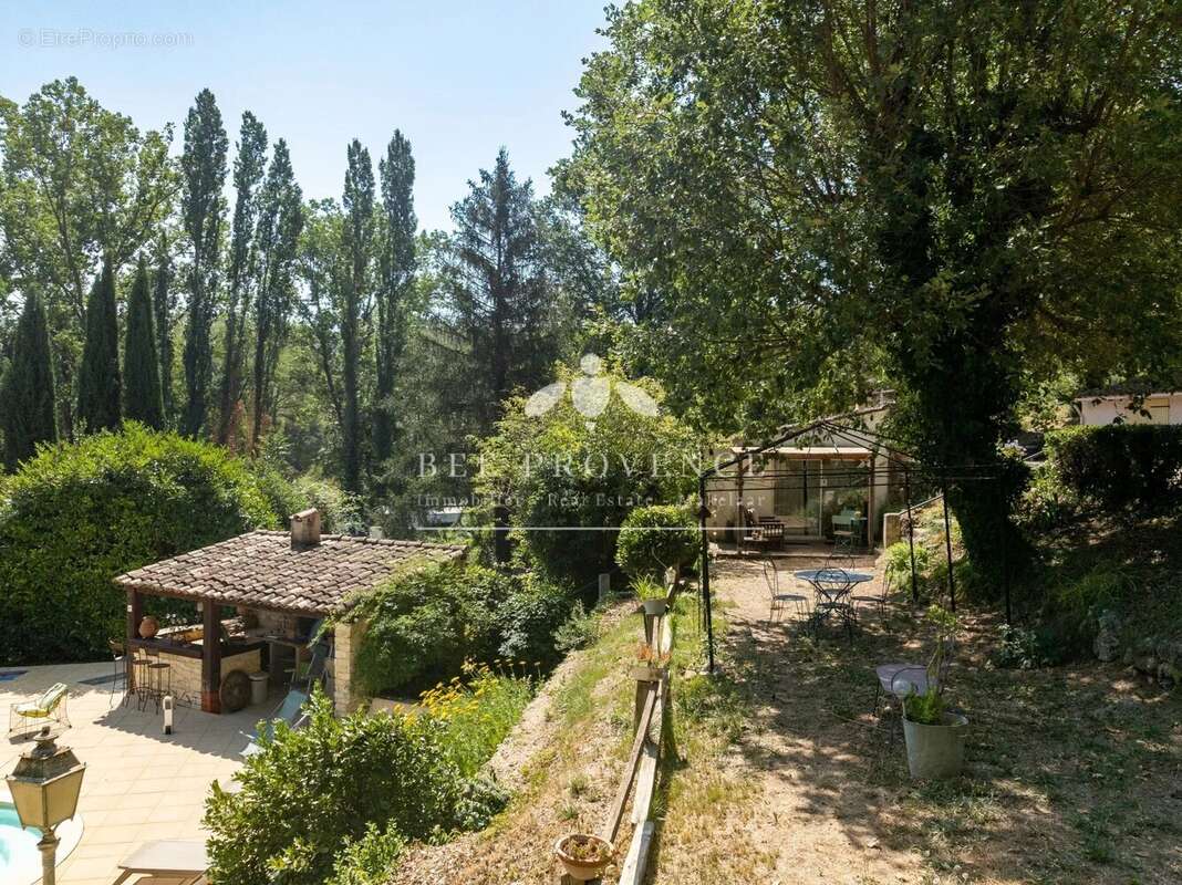 Authentique bastide provençale avec gîtes, piscine et grand terrain - photo 33