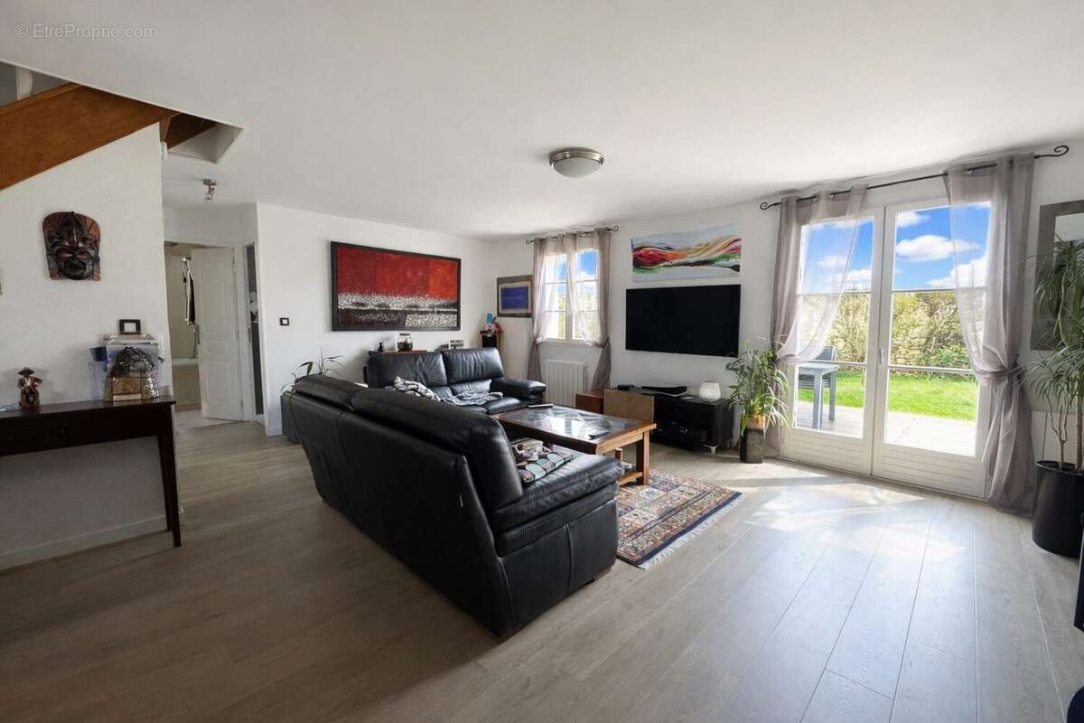 Maison à LA CHAPELLE-EN-SERVAL