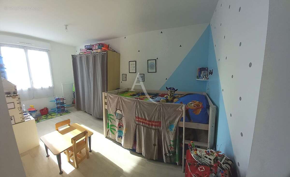 Maison à SAINT-ETIENNE-DE-MONTLUC