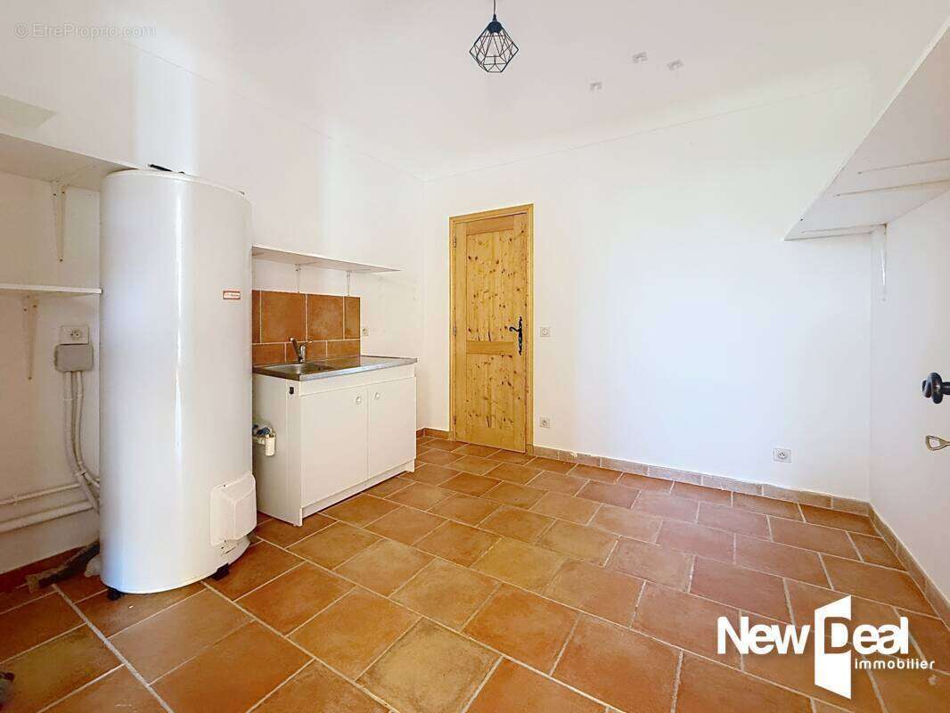 Maison à MONTAUROUX