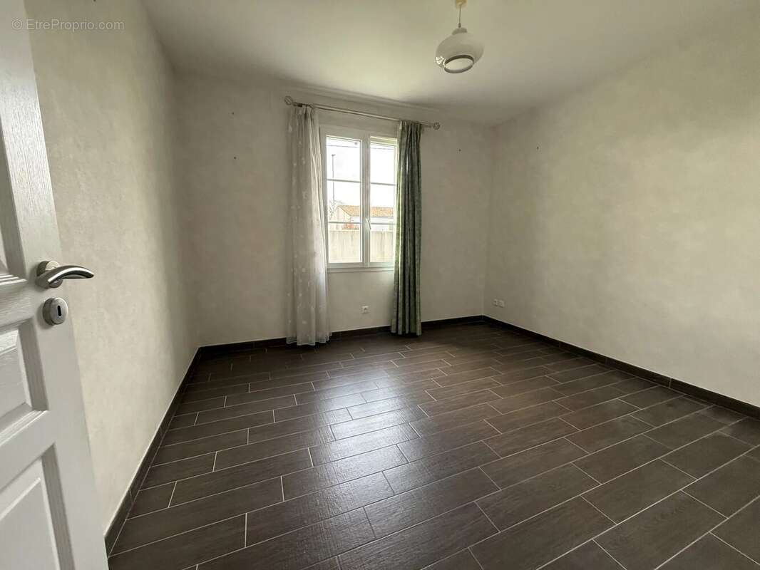 Maison à PISANY