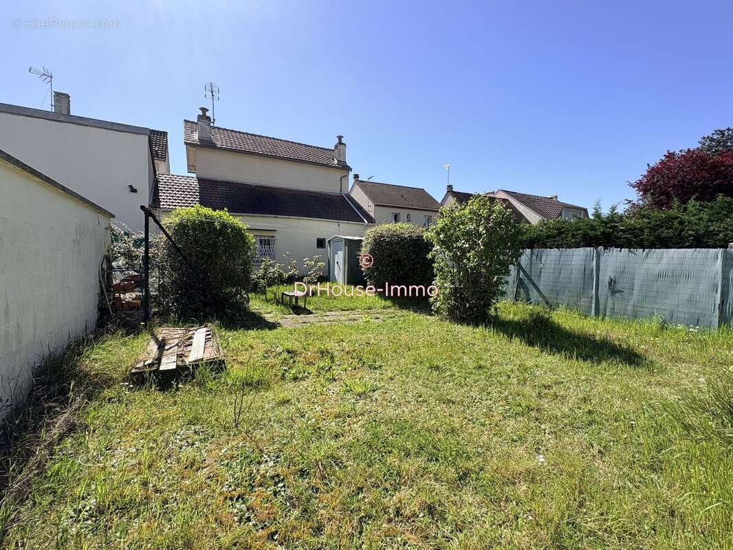 Maison à MANTES-LA-JOLIE