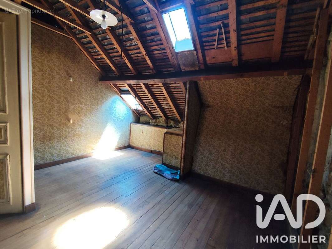 Maison 115 m² à Osse-En-Aspe  - photo 8