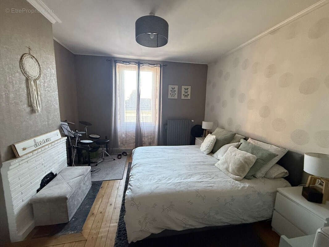 Maison 110 m² à Issoudun  - photo 5