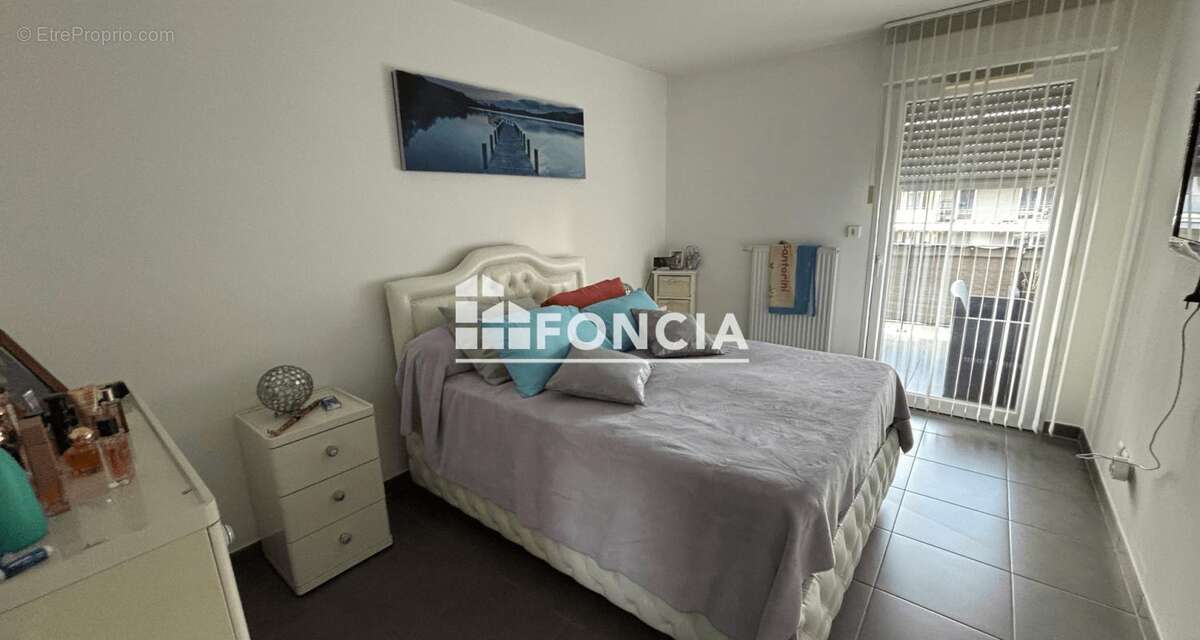 Appartement à CHATEAUNEUF-LES-MARTIGUES
