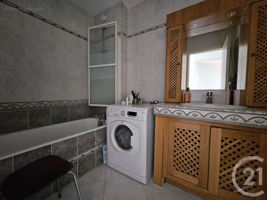 Appartement 82 m² à Orthez  - photo 10