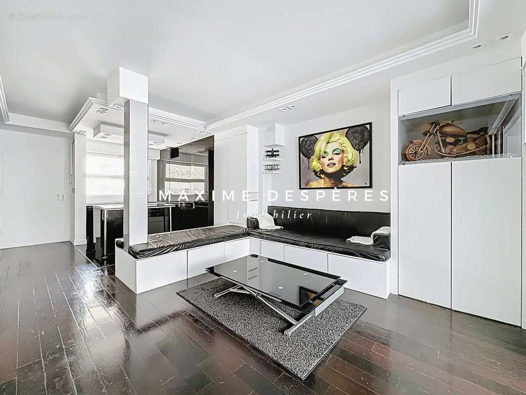 Appartement à NEUILLY-SUR-SEINE