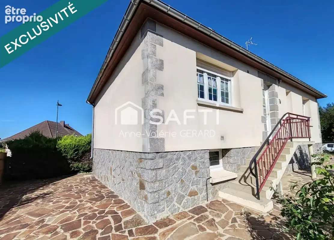 Photo 1 - Maison à FOUGEROLLES-DU-PLESSIS
