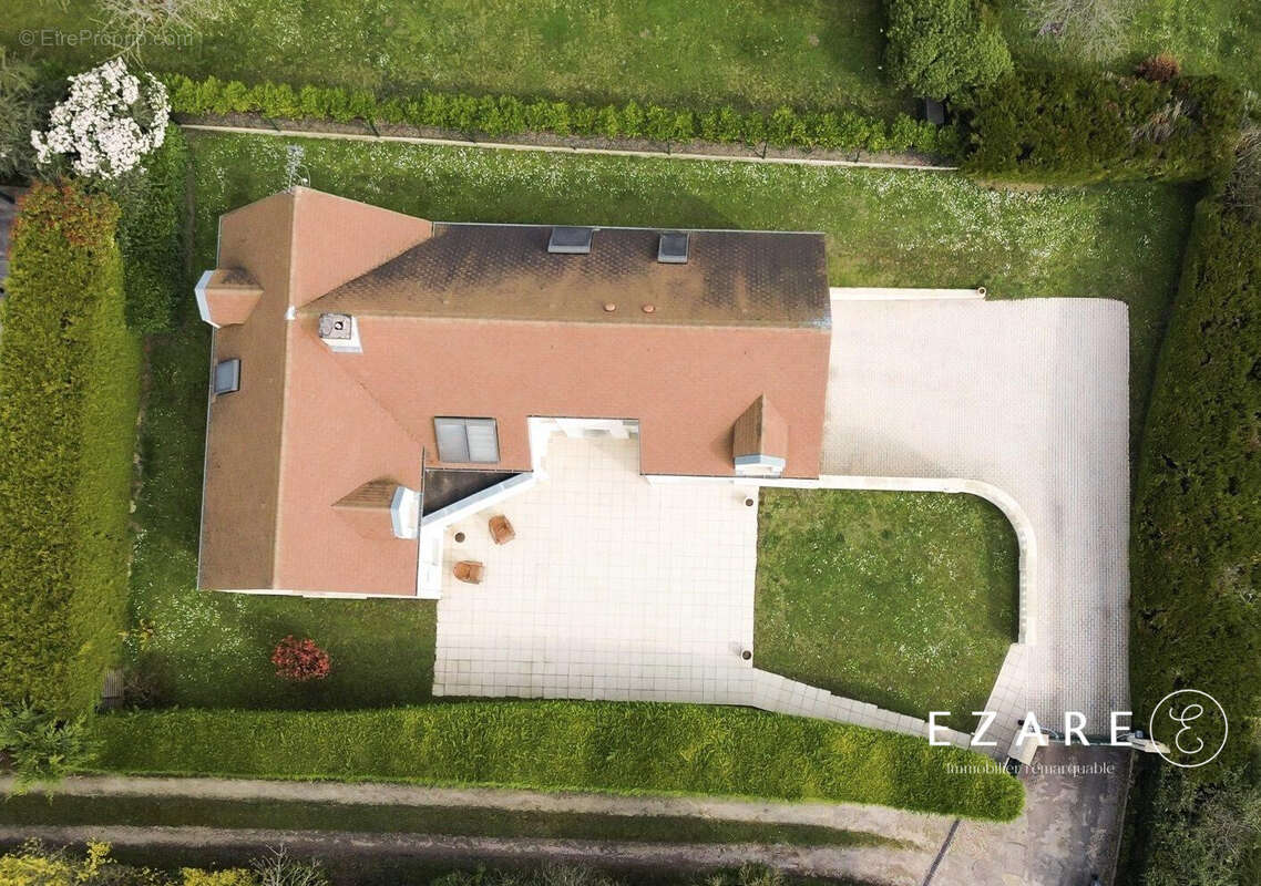 Maison 207 m² à Talant  - photo 3