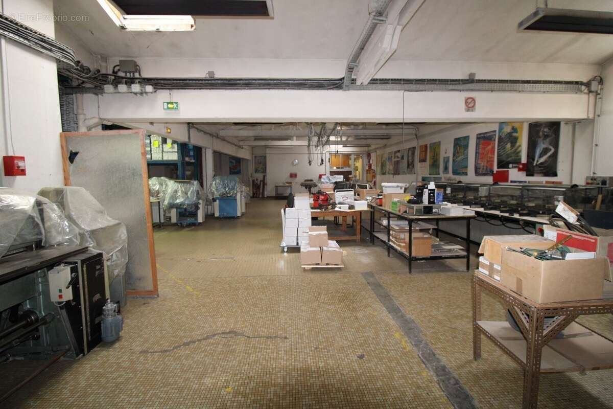 Immeuble hyper centre de Bonnières 1 474m² - photo 2