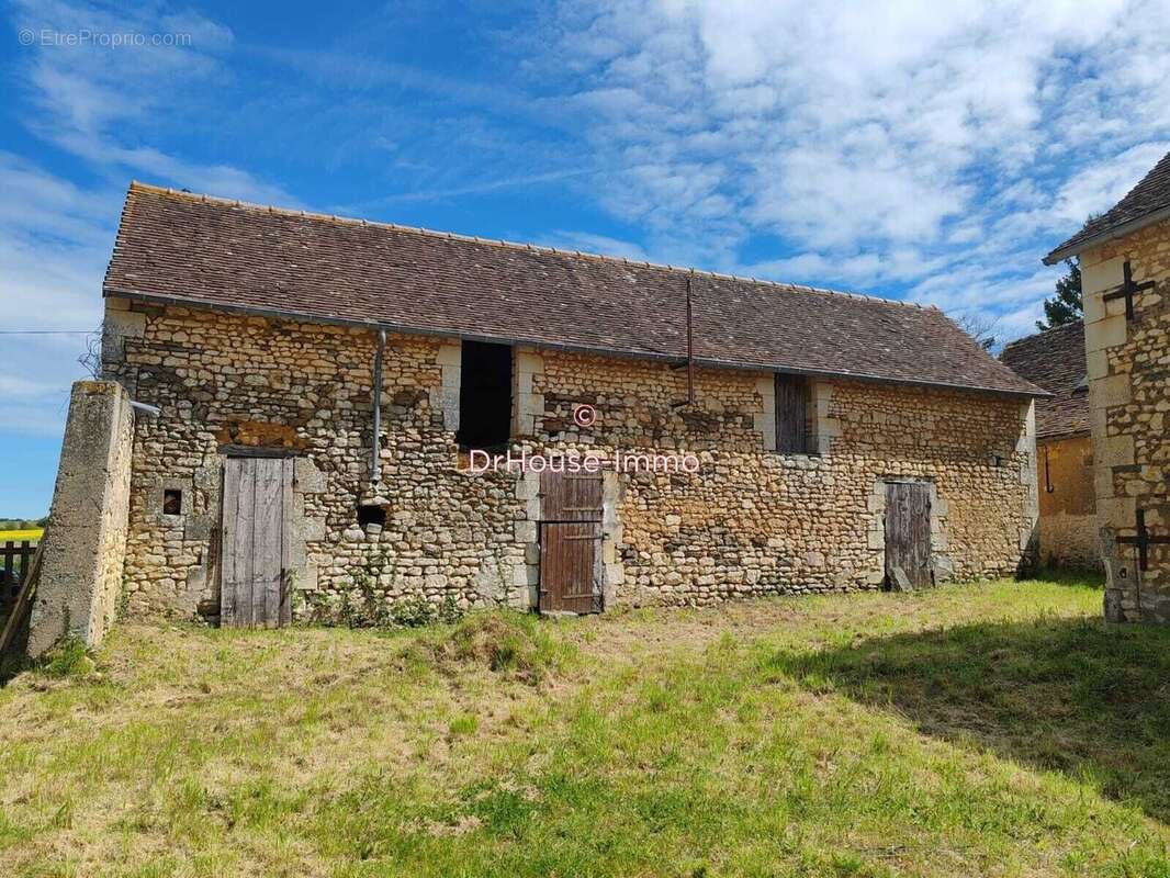 Maison à DANGE-SAINT-ROMAIN