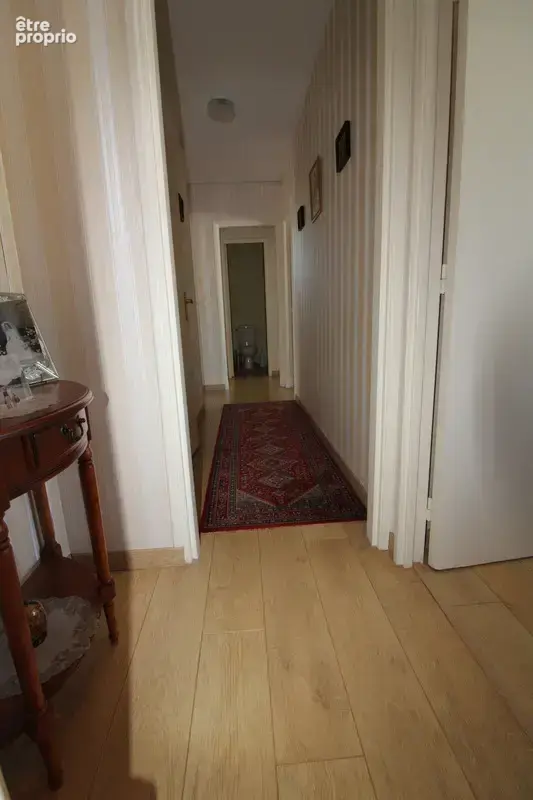 Appartement avec ASCENCEUR à vendre avec 3 CHAMBRES et 5 pièces LA ROCHE SUR YON (85) - photo 32