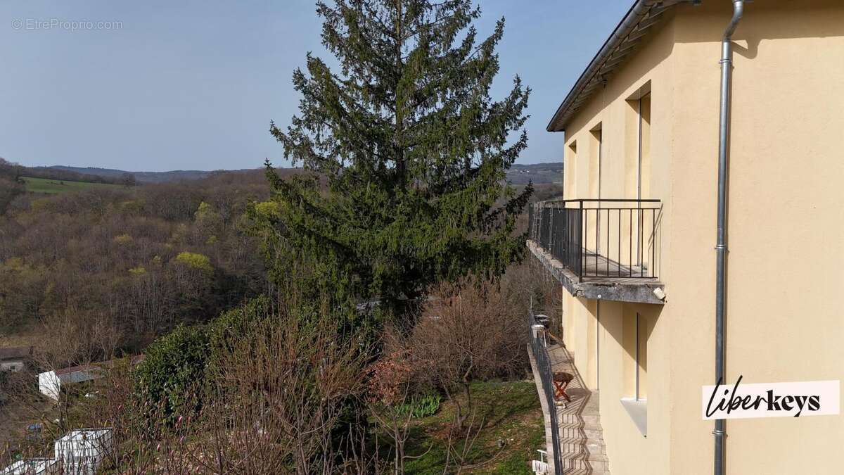 Maison à LUGNY