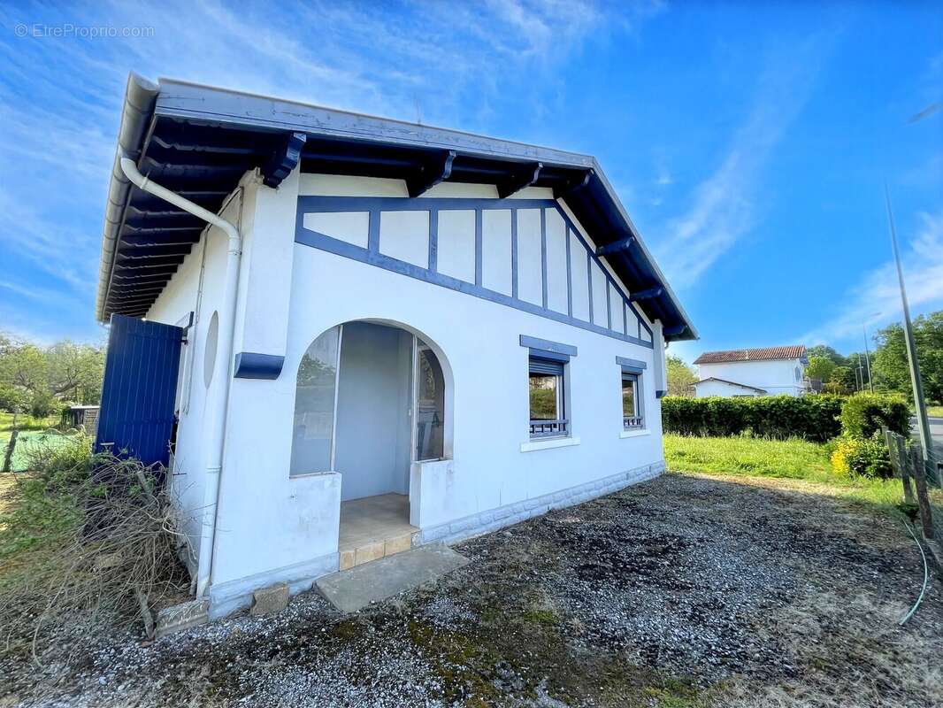 Maison à POUILLON