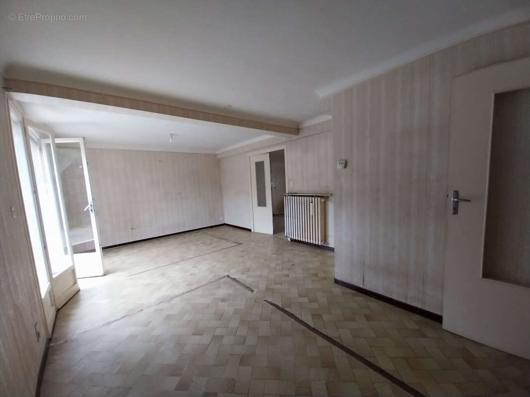 Appartement 64 m² à Bizanos  - photo 2