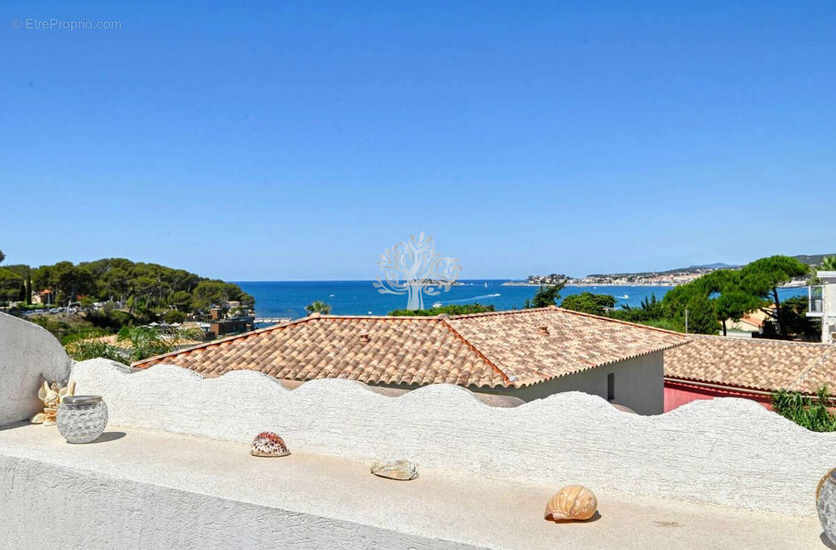 Appartement à SANARY-SUR-MER
