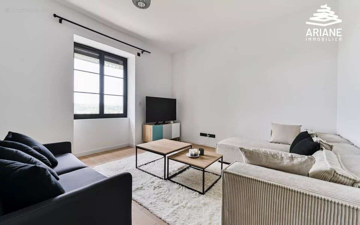 Appartement à VOURLES