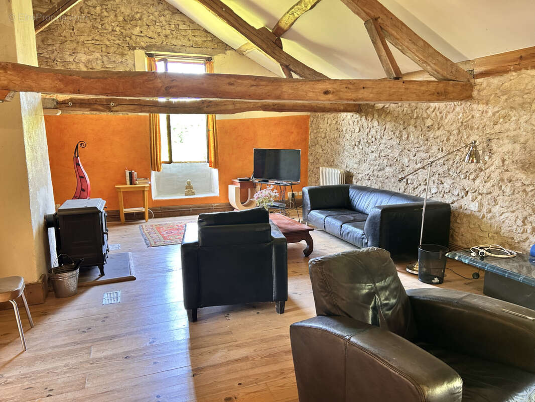 Maison à BEAUMARCHES