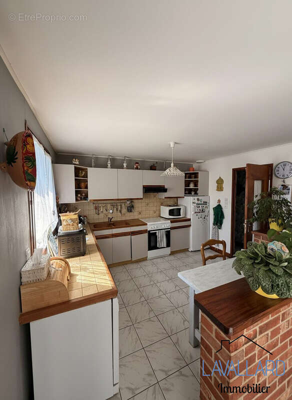 CUISINE - Maison à FREVENT