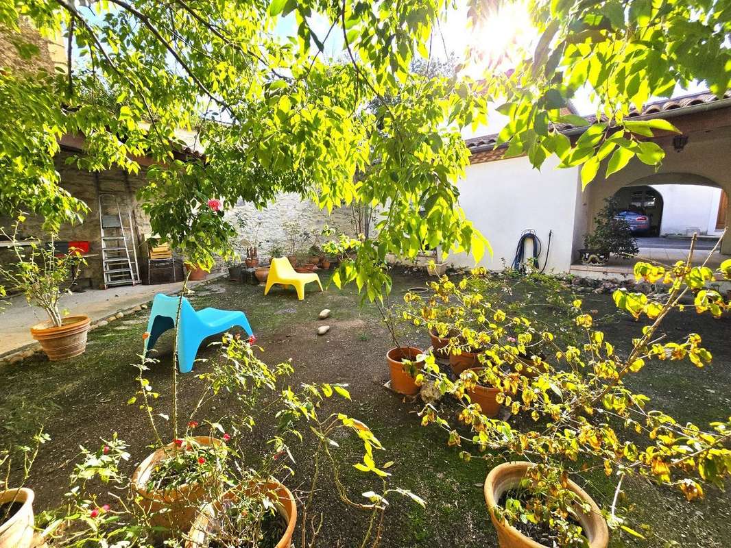 Maison à COURNONTERRAL