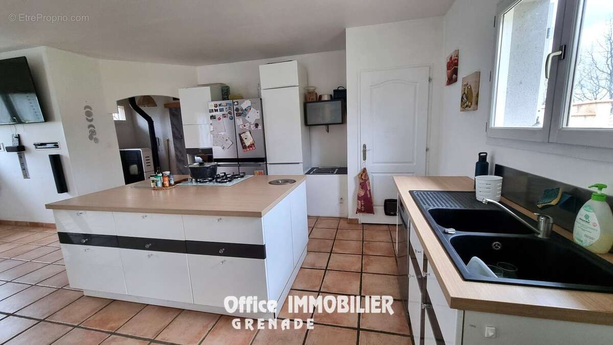 Maison à SAINT-CEZERT