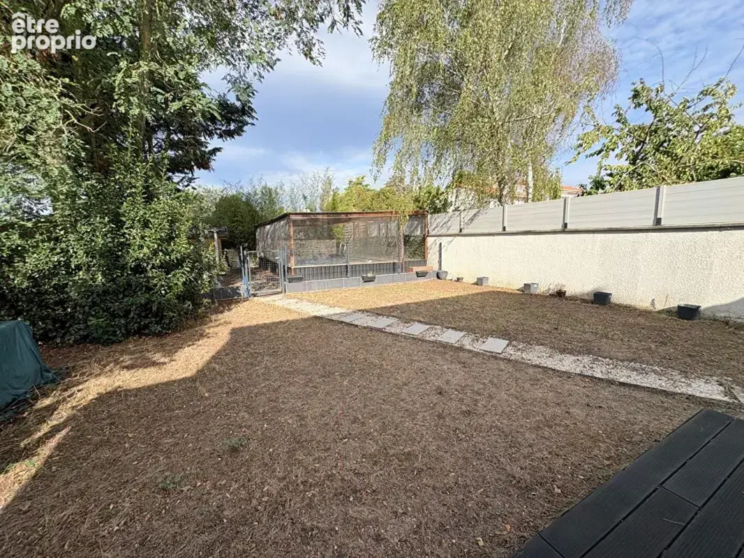 Maison familiale ,idéalement située en parfait état - photo 16
