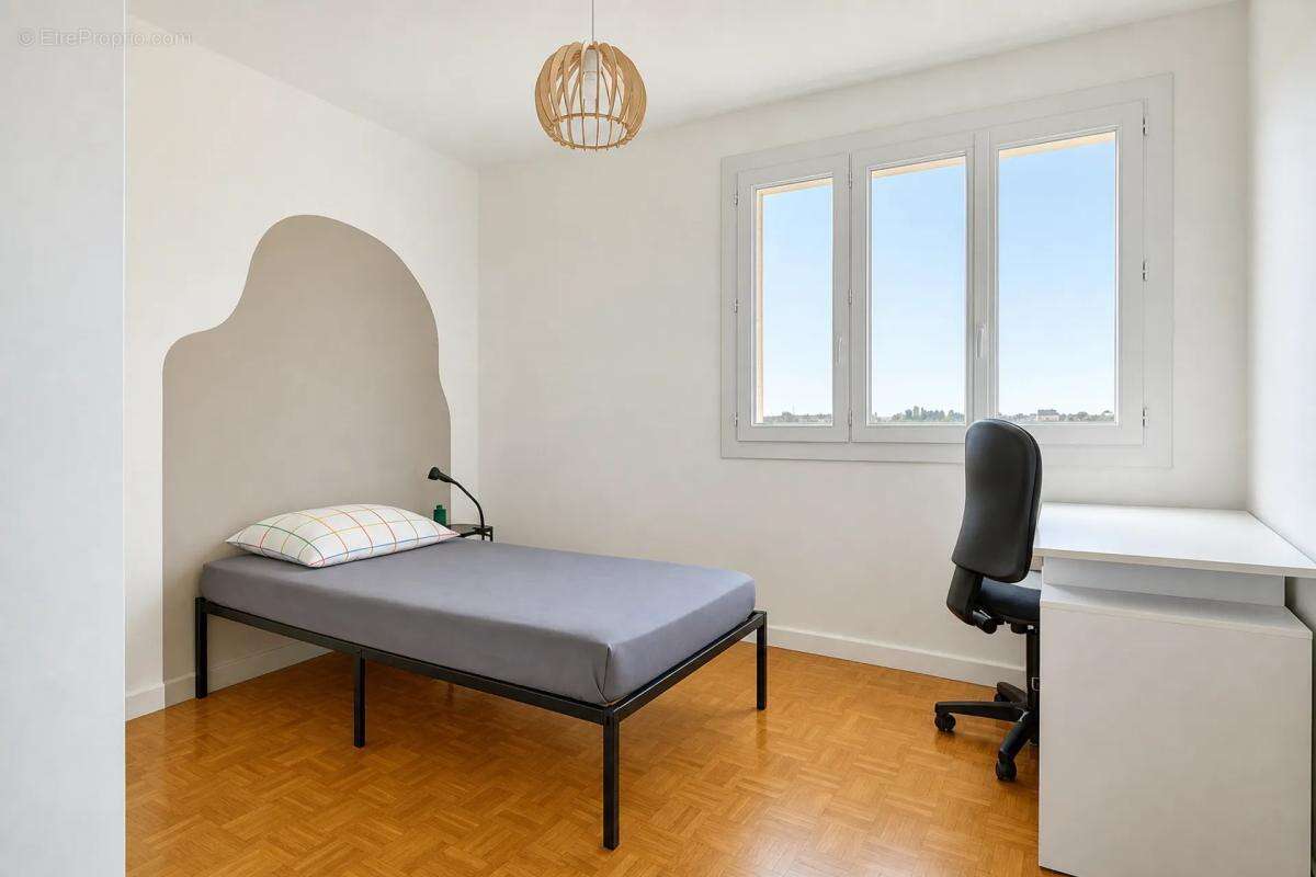 Appartement à BRON