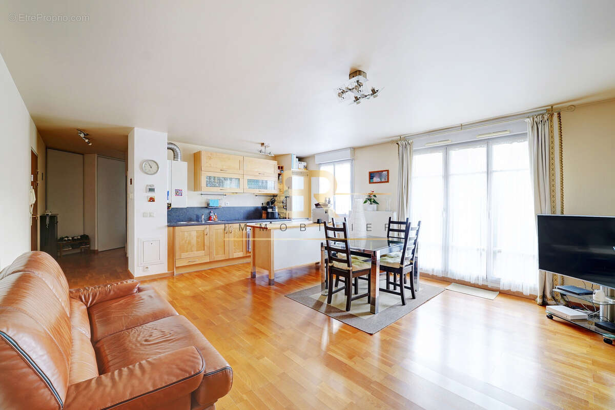 Appartement à LE PLESSIS-BOUCHARD