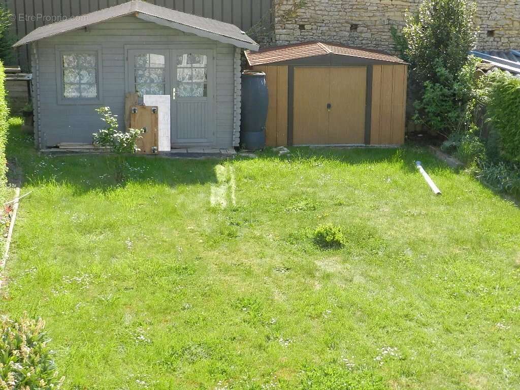 Maison à SAINT-PIERRE-SUR-DIVES