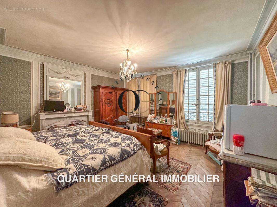 Maison à IVRY-LE-TEMPLE