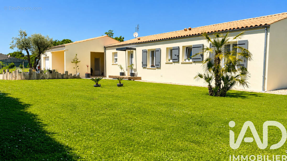 Photo 1 - Maison à JAZENNES