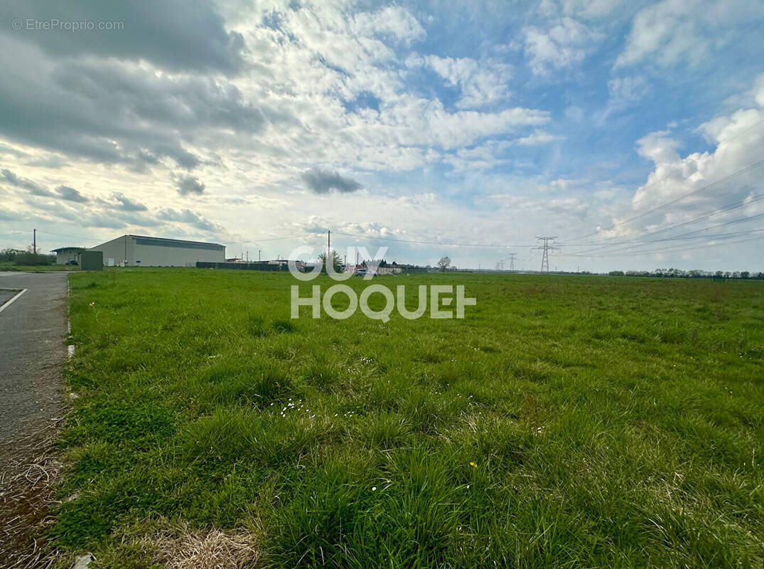 Terrain à VERDUN-SUR-GARONNE