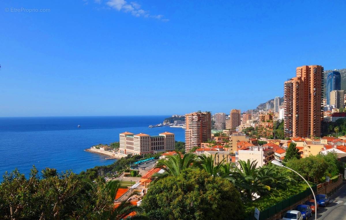Appartement à ROQUEBRUNE-CAP-MARTIN