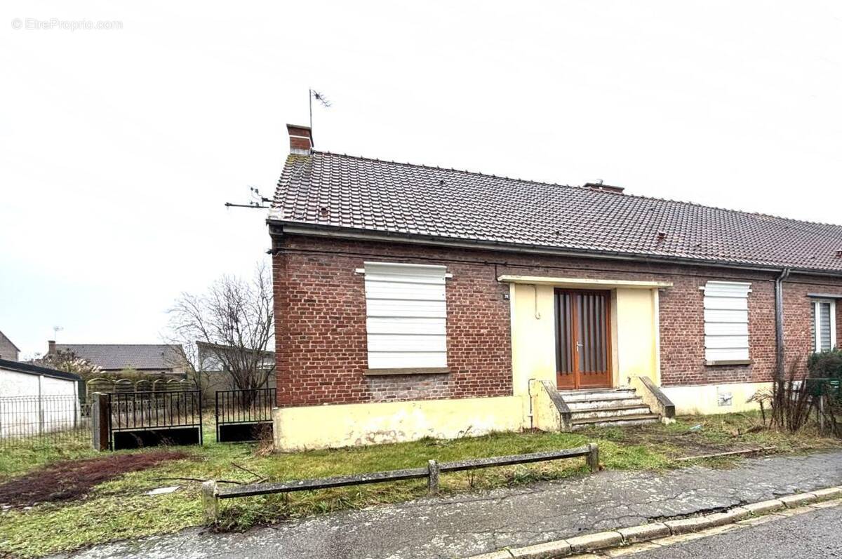 Maison à AUBERCHICOURT