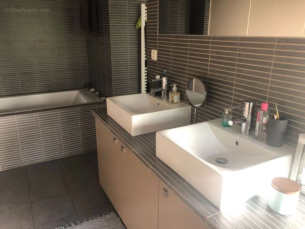 Maison à ASNIERES-SUR-SEINE