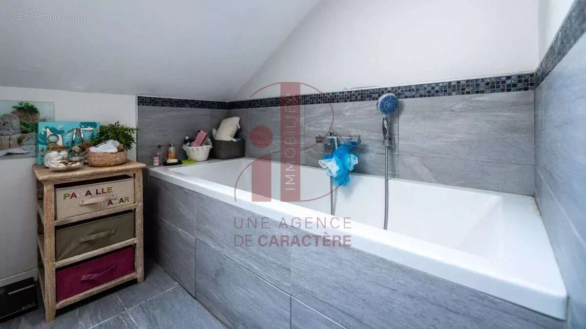 Maison à BOURRON-MARLOTTE