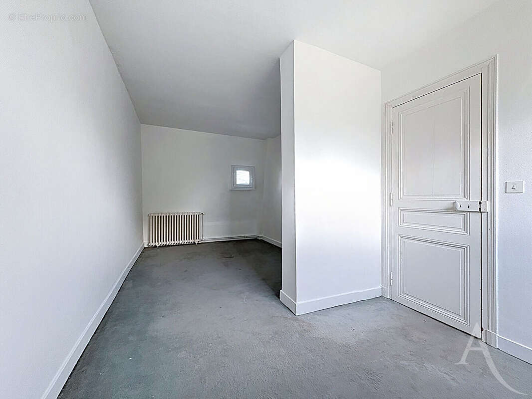 Maison à MANTES-LA-JOLIE