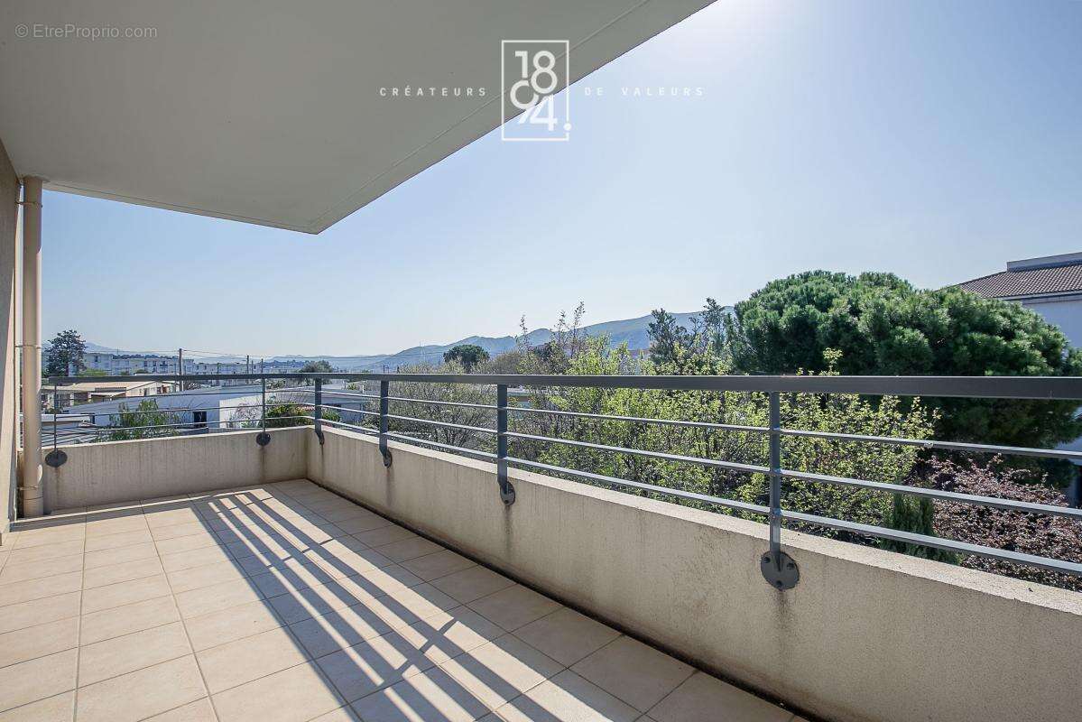 Appartement à MARSEILLE-12E