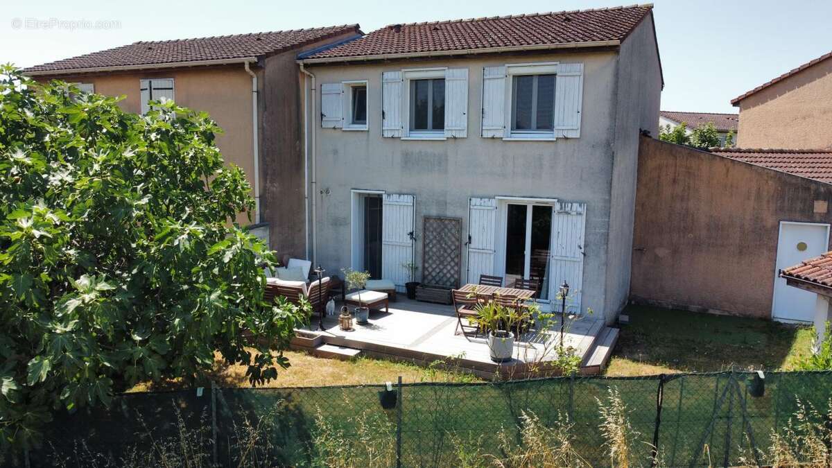 Maison à MIONS
