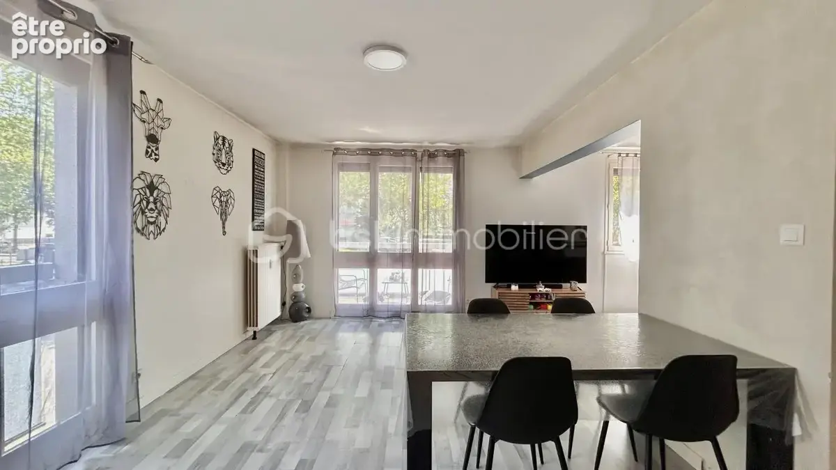 T5 de 105 m² avec parking et cave – Le Pont-de-Claix - photo 2